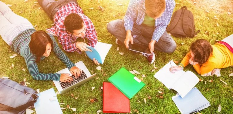 4 Plain Advantages of Summer time Studying