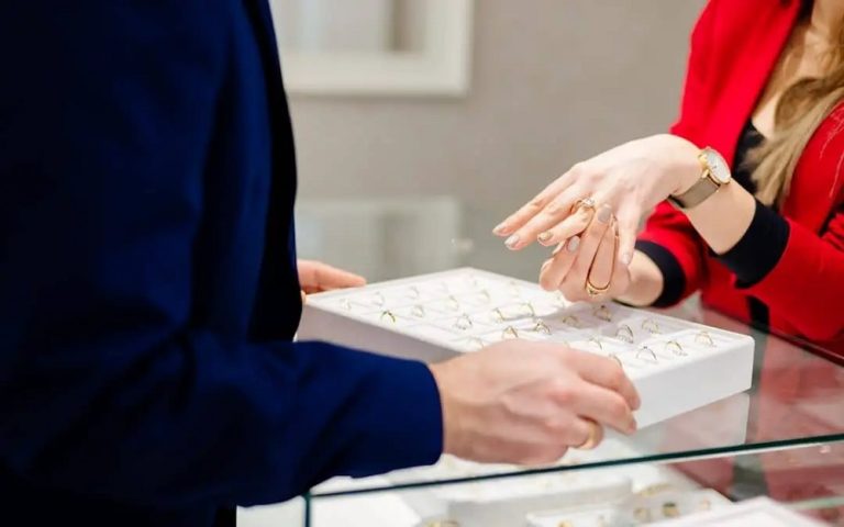 Discovering New Houses for Treasured Gems: The Artwork of Promoting Your Diamonds – Clubbing Vogue